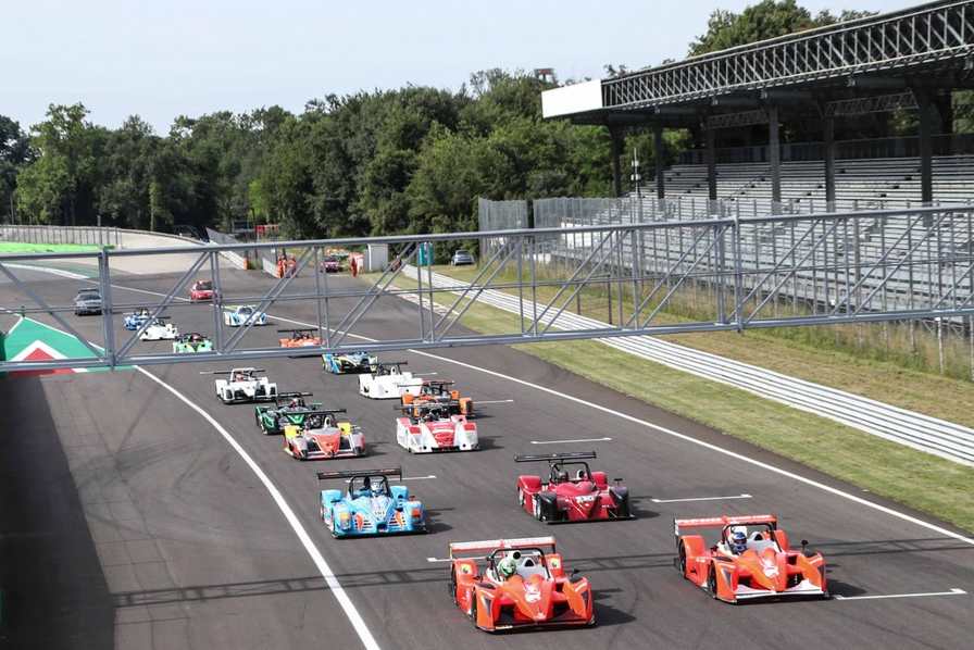 ANCORA UN FINE SETTIMANA ALL'INSEGNA DEI BEI DUELLI QUELLO DEL GRUPPO PERONI RACE ANDATO IN SCENA A MONZA