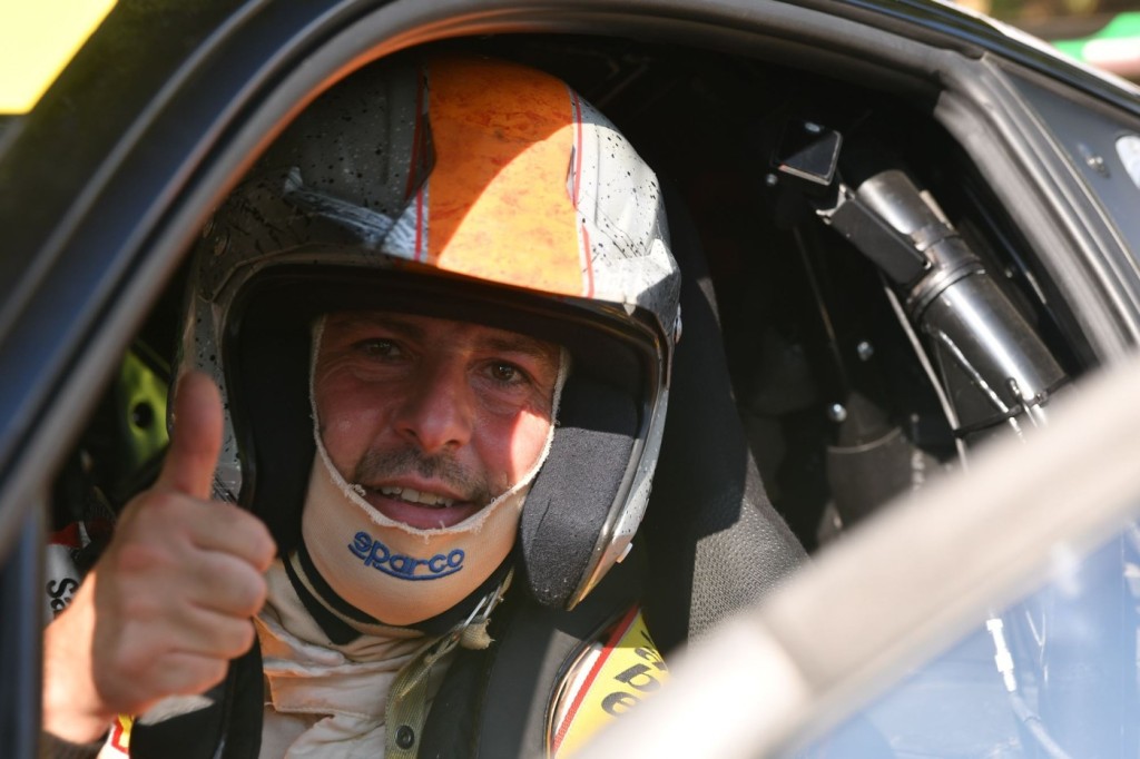 AVON TYRES: IL SETTEBELLO TRICOLORE DI LUCA GAETANI 2 AVON TYRES: IL SETTEBELLO TRICOLORE DI LUCA GAETANI